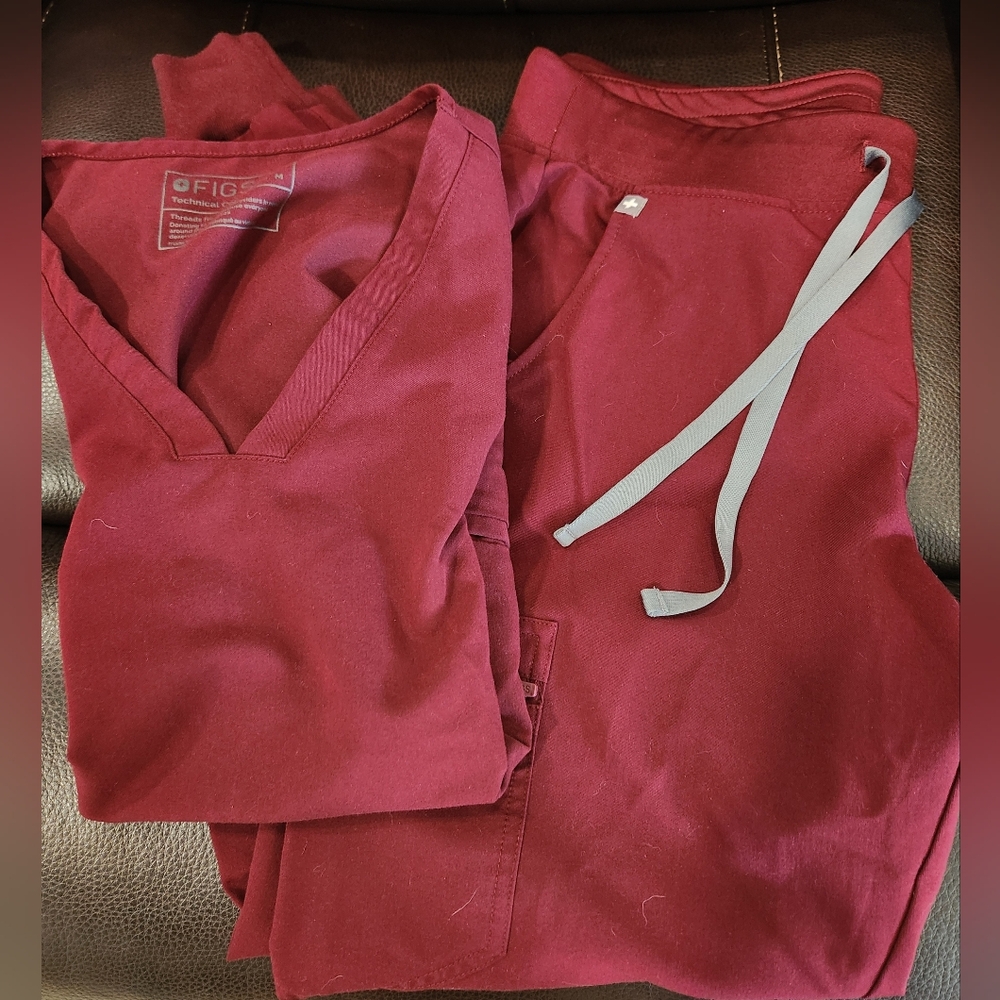 Figs Maroon Scrub Set with Gray Drawstring Top/Bottom Both Medium